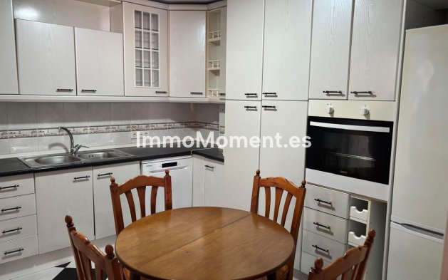 Revente - Maison mitoyenne - Estepona  - Estepona Centro