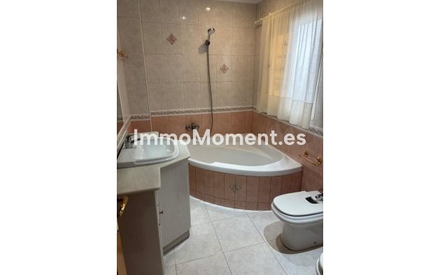 Revente - Maison mitoyenne - Estepona  - Estepona Centro