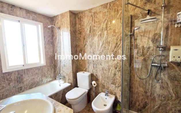 Revente - Villa - Estepona  - Estepona Centro