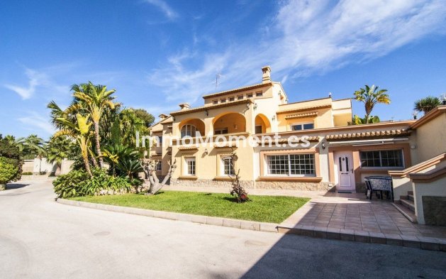 Resale - Villa - Benissa - Benissa Centro