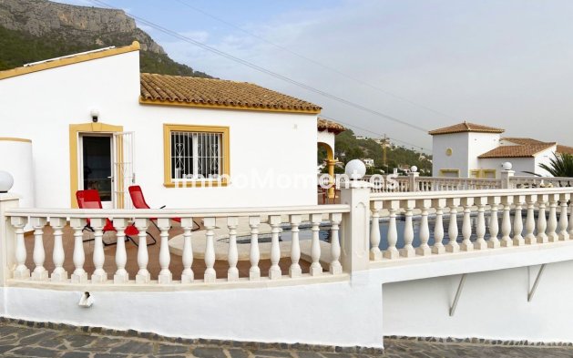 Resale - Villa - Calpe - Calpe Centro