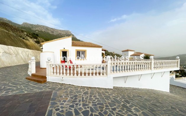 Resale - Villa - Calpe - Calpe Centro