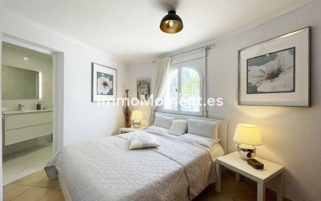 Resale - Villa - Calpe - Calpe Centro