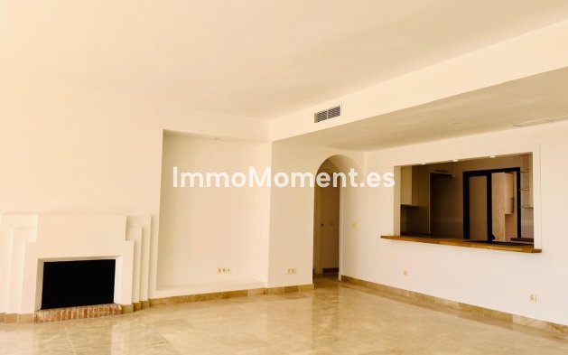 Resale - Apartment - Manilva - La Duquesa