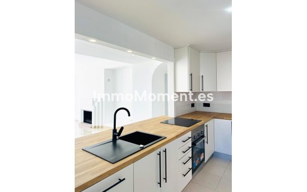 Resale - Apartment - Manilva - La Duquesa