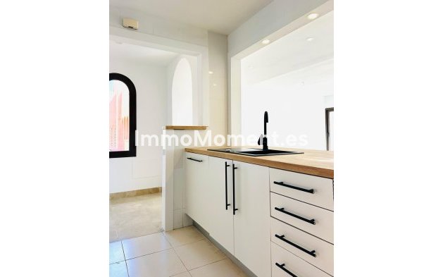 Resale - Apartment - Manilva - La Duquesa