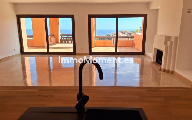 Resale - Apartment - Manilva - La Duquesa