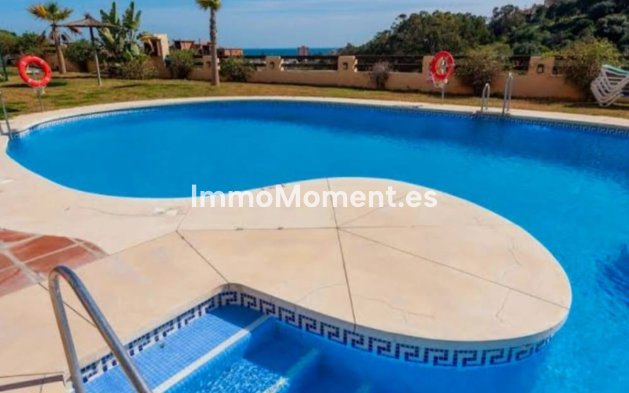 Resale - Apartment - Manilva - La Duquesa