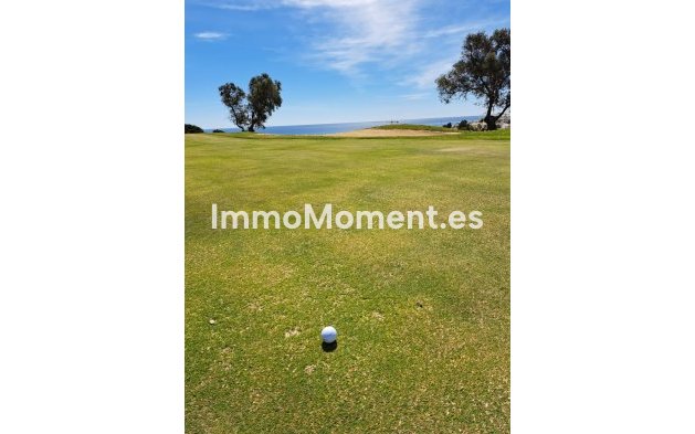 Resale - Apartment - Manilva - La Duquesa