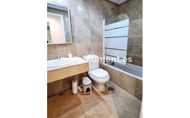 Resale - Apartment - Manilva - La Duquesa