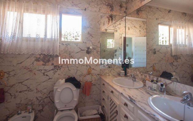 Wiederverkauf - Villa - Estepona  - Estepona Centro