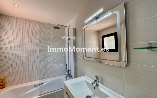 Wiederverkauf - Wohnung - Marbella - Puerto de Cabopino