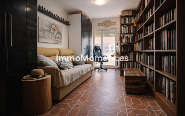 Wiederverkauf - Wohnung - Estepona  - Estepona Centro