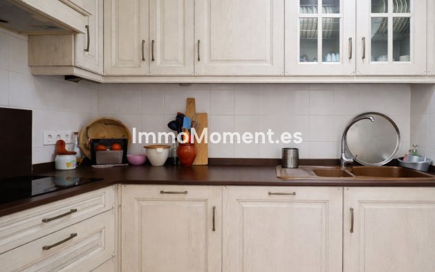 Wiederverkauf - Wohnung - Estepona  - Estepona Centro