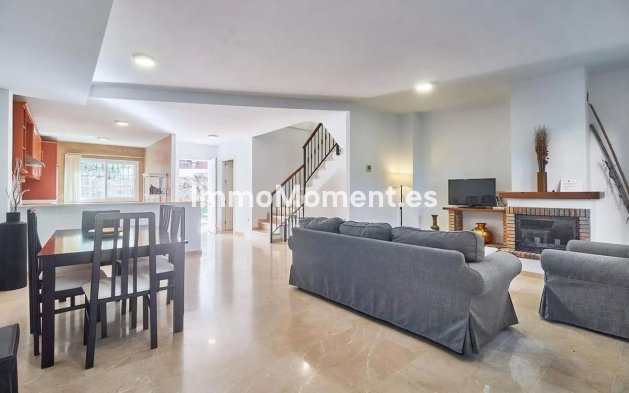 Revente - Maison mitoyenne - Intérieur                       - Lauro Golf