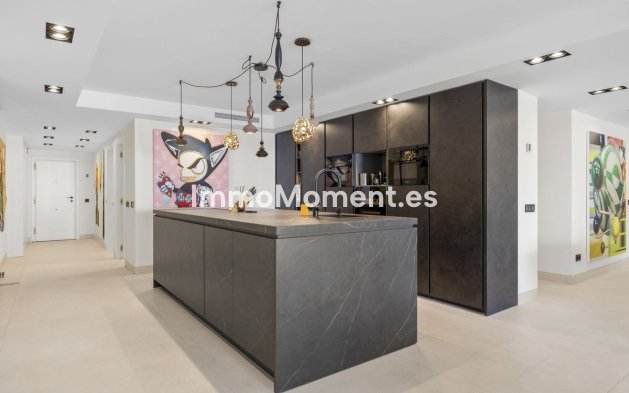 Wiederverkauf - Wohnung - Marbella - Puerto Banús