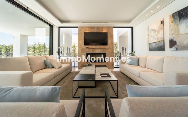 Wiederverkauf - Villa - Marbella - Nueva Andalucía