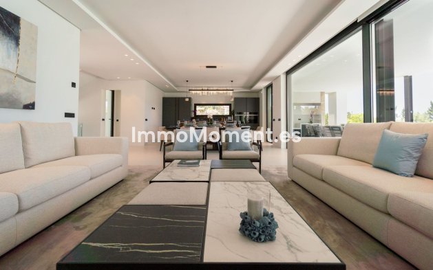 Wiederverkauf - Villa - Marbella - Nueva Andalucía