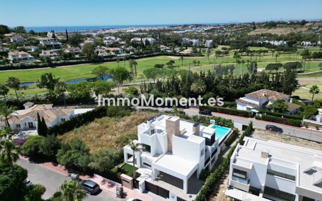 Wiederverkauf - Villa - Marbella - Nueva Andalucía