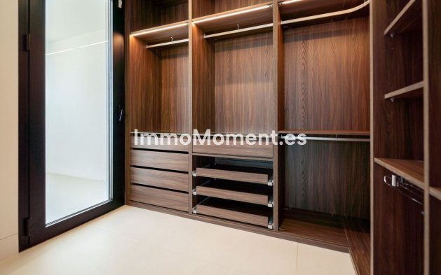 Wiederverkauf - Villa - Marbella - Nueva Andalucía