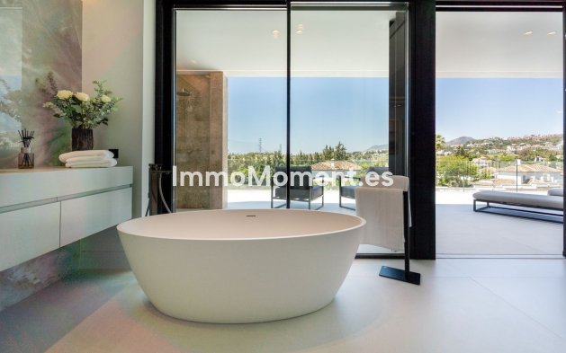 Wiederverkauf - Villa - Marbella - Nueva Andalucía