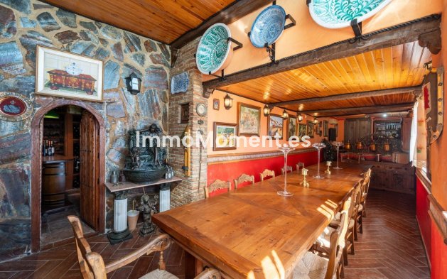 Wiederverkauf - Villa - Benalmadena - Torremuelle