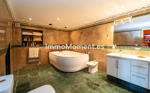 Wiederverkauf - Villa - Benalmadena - Torremuelle