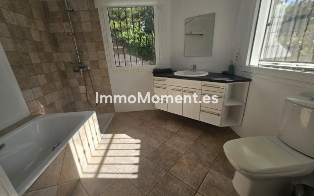 Revente - Villa - Benalmadena - Benalmadena Centro