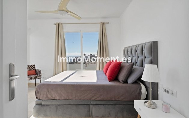 Resale - Apartment - Mijas - Calahonda
