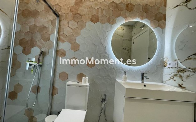 Revente - Villa - Benalmadena - Benalmadena Centro