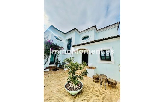 Reventa - Villa independiente - Sotogrande - San Roque Club