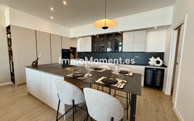 Revente - Villa - Benalmadena - Benalmadena Centro