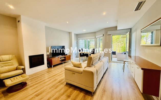 Reventa - Adosado - Interior  - Alhaurín de la Torre