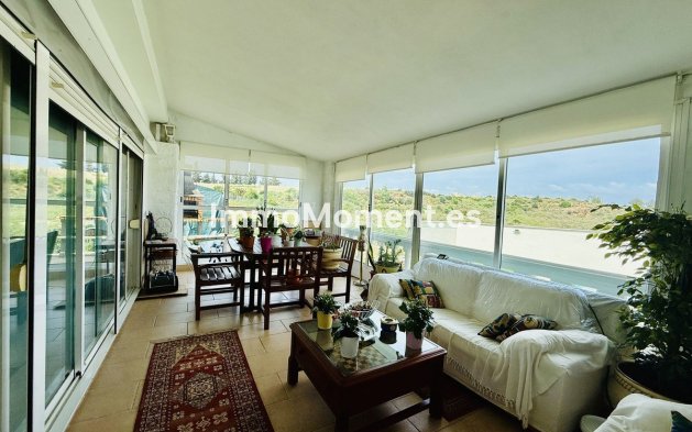 Wiederverkauf - Villa -   Inländisch - Alhaurín de la Torre