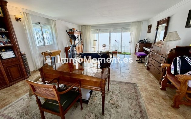 Wiederverkauf - Villa -   Inländisch - Alhaurín de la Torre