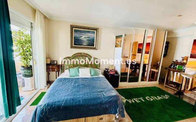 Wiederverkauf - Villa -   Inländisch - Alhaurín de la Torre