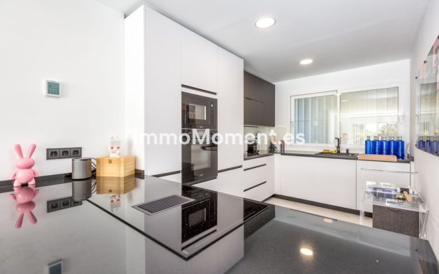 Reventa - Apartamento - Marbella - Nueva Andalucía