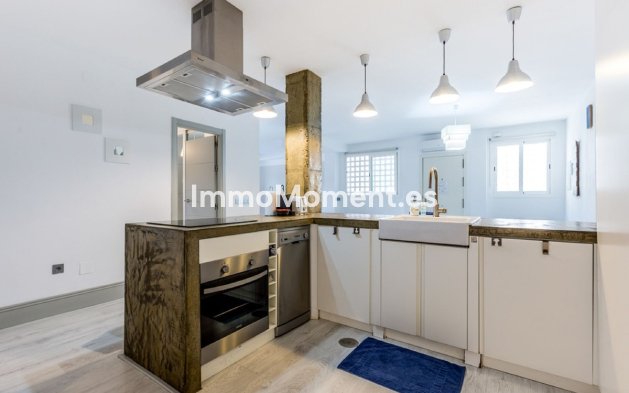 Revente - Appartement - Marbella - Nueva Andalucía