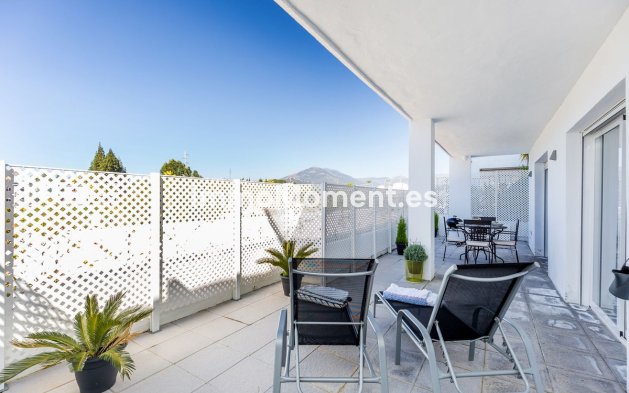 Revente - Appartement - Marbella - Nueva Andalucía