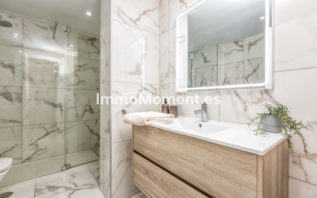 Wiederverkauf - Wohnung - Marbella - Nueva Andalucía