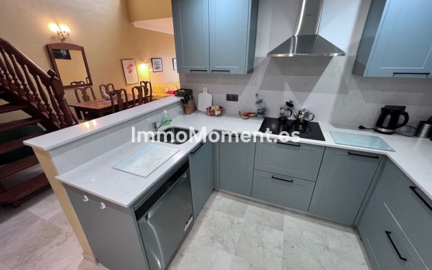 Resale - Apartment - Marbella - Las Chapas