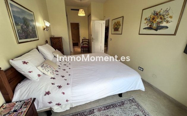 Resale - Apartment - Marbella - Las Chapas