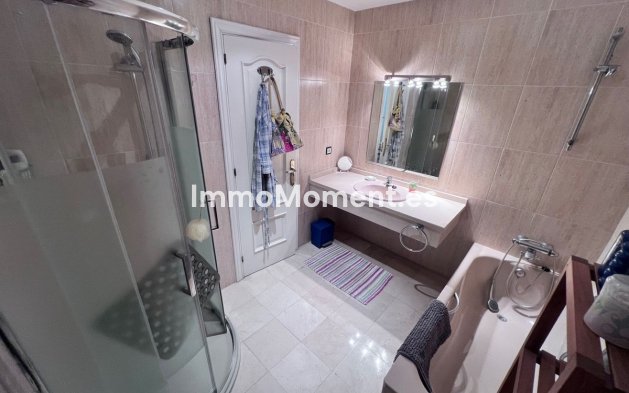 Resale - Apartment - Marbella - Las Chapas