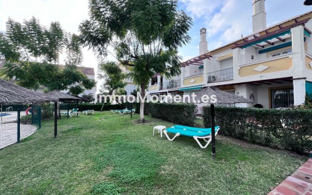 Resale - Apartment - Marbella - Las Chapas