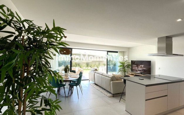 Reventa - Apartamento - Estepona  - Selwo