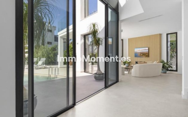 Wiederverkauf - Villa - Marbella - Marbesa