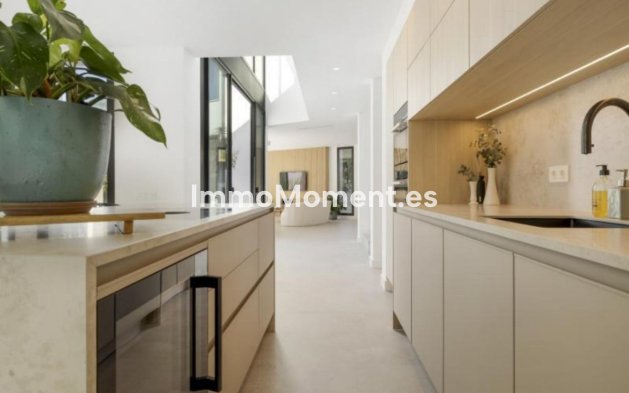 Wiederverkauf - Villa - Marbella - Marbesa