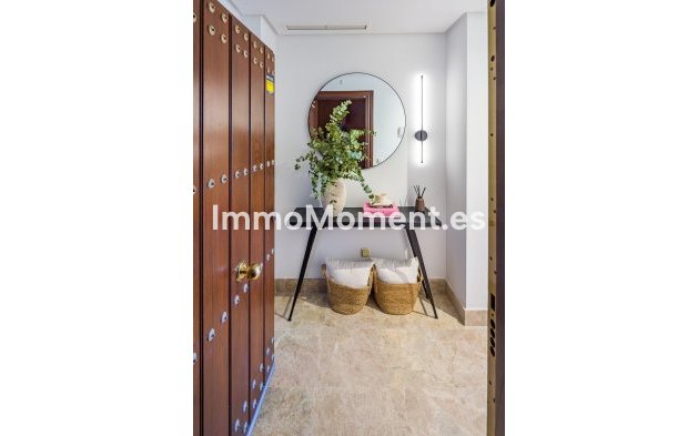 Wiederverkauf - Wohnung - Marbella - Nueva Andalucía