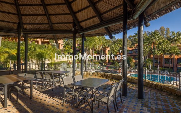 Wiederverkauf - Wohnung - Marbella - Nueva Andalucía