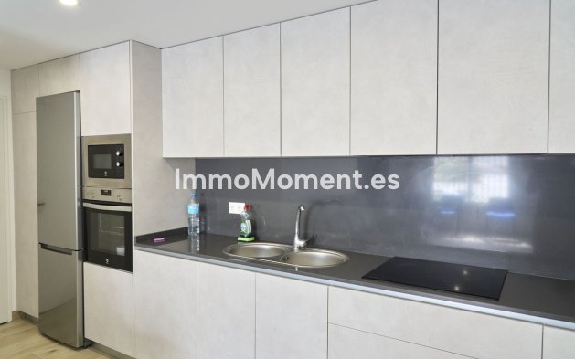 Revente - Appartement - Estepona  - Estepona Centro